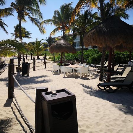 Beachside Corasol El Amanecer De Frida Para 2 Personas Playa del Carmen Eksteriør billede